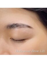 ローリーアイ 原宿/ハリウッドブロウリフト