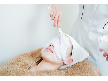 メナードフェイシャルサロン 片町店/ラインズLRパック