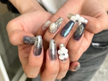 アイネイルズ 三宮店(I nails)/フラワー個性ニュアンス ¥9500
