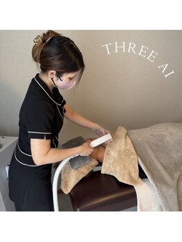 スリーアイ(THREE AI)の写真/毎日の面倒な髭剃りやカミソリ負けなどのお悩みから解放★完全個室で人目を気にせずこっそり脱毛できる◎