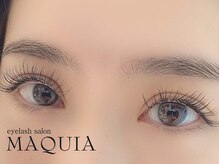 有資格者が１本１本丁寧にマツエクを施術していきます