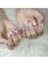 ムーン(MOON)/ピンククリスマスネイル