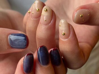 アイネイルズ 梅田店(I nails)/アシメアート華奢ライン¥9700