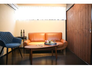 こみなみ整体院 サロンコミナミ(Salon5373)/4階 受付