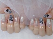 定額価格で楽しめる豪華ネイル♪