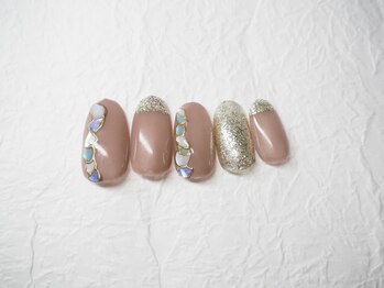 バズネイル(VAZ NAIL)/