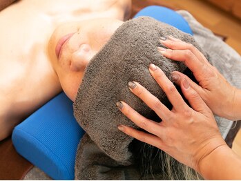 ベアラボ 多治見の写真/【多治見/筋膜にアプローチする小顔矯正】首のS字カーブから整えて小顔にする本格リフトアップ術◎