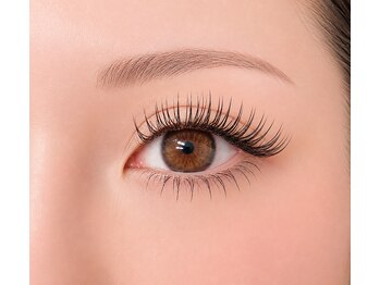 アトレ ファム(attrait femme)の写真/【L・LC・LD】カールがあるサロン
立ち上がりが強く下がりまつ毛でもしっかり上がるエクステ