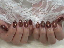 マグネット×ヒョウ柄ネイル
