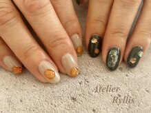アトリエ リリス(Atelier Ryllis)/左右違いネイル