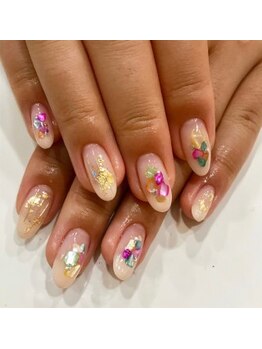 クアトログランシュ 青葉台(QUATRO×GranCieux)/カラフルシェルネイル