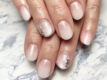ヘアーアンドネイル ルシア(Hair&Nail Lucia)/白グラデーションネイル！
