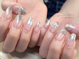 ミラーグラデーションネイル
