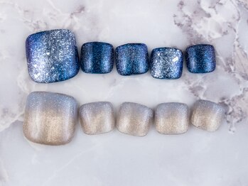 ネイルクロエ(NAIL KCLOE)の写真/足元にも“私らしさ”を映すデザイン提案が魅力。シンプルから華やかまで、季節や流行のアートが充実◎