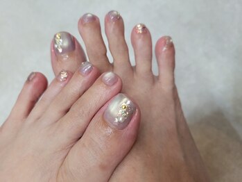 ジル(JILL.)の写真/夏の紫外線を浴びた後のケアは大事！美しい指先・足元を保つためにも早めの角質ケアが必須♪ニオイ防止も◎