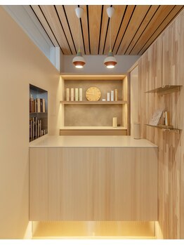 サロン キママ(Salon Kimama)/玄関入ってすぐの受付カウンター