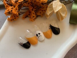 ハロウィン　斜めフレンチ