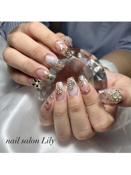 リリー(Lily)の写真/【憧れの美フォルム】技術派オーナーが創る理想のロングネイル◇スカルプならではの強度と美しさを体感。