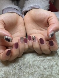 手作りパーツのオシャレネイル