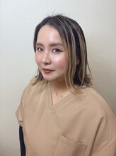 ブロンズアイ(BRONZE EYE) あみ