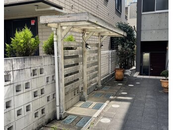 ルナ ブリス(Luna Bliss)/自転車・バイク用の駐輪場