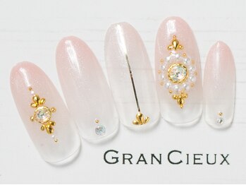 クアトログランシュ 青葉台(QUATRO×GranCieux)/パール×グラデーション／7500円