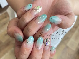 ミントグリーン