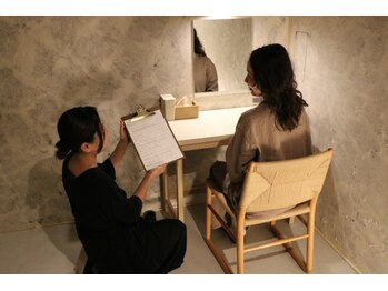 ザ ヘッドスパ エビス(EBISU)/1.お着替え~カウンセリング