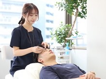 エムズアイブロウ 大阪京橋店(M’sアイブロウ)/施術風景