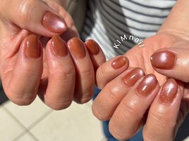秋色ブラウンのマグネットネイル
