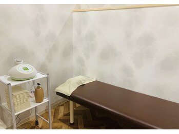 ししまる骨盤整体院 一宮院/エステ施術スペース(2)