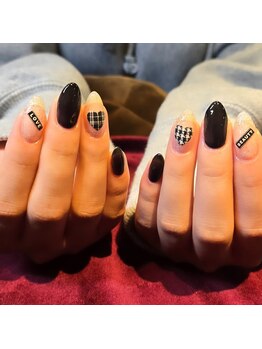 ループスネイルスペース 日吉店(Loops Nail Space)/ブラックガーリーデザイン
