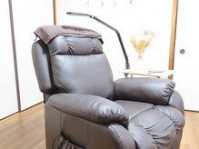 キザキ(Kizaki)の雰囲気（リクライニングソファーの寝心地抜群です◎）