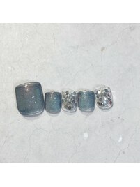 ¥8,000