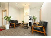 さかえ鍼灸治療院 整体院/待合室