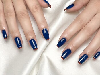 ヒールネイル(heal nail)/navy×terracottaスキニーfrench