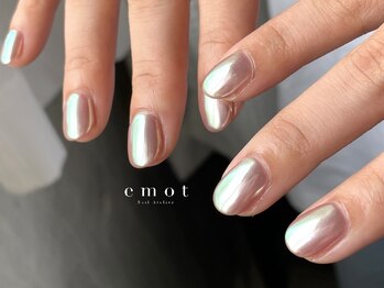 エモット(emot)/オーロラネイル