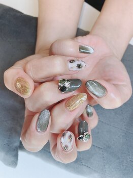 サロンドカレン(salon de karen)/人気！マグネットネイル！