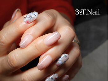 スリーネイル(3sT.Nail)/大人かわいいネイル