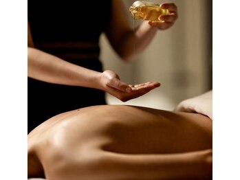 マスカレード 品川(Masquerade)の写真/新メニュー《ボディーオイルトリートメント》自分だけのオーダーメイドリンパマッサージ♪