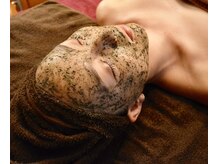 HRビューティーサロン 鶴見店(HR Beuty salon)の雰囲気（【陶器トリートメントハーブピーリング】古い角質層を取り除く）