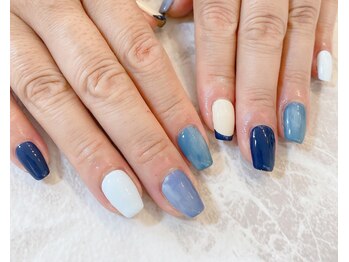 ネイルサロン ティフィン(tiffin)/~夏色ブルーネイル~