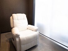 ステラ バイ セブンルックス 大宮東口店(Stella by7LOOKS)/全室リクライニングソファ/大宮