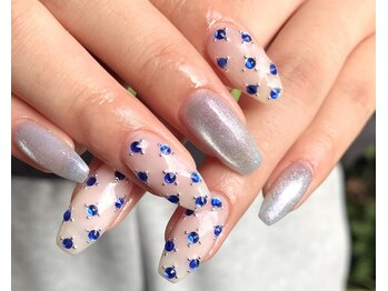 モノ(mono)/ビジュー風ネイル