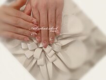 ティアラ(Tiara)/ネイルデザイン