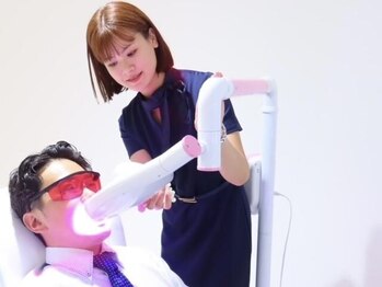 エクシアホワイト 北24条駅前店の写真/【学生も、社会人の方にもおすすめ★】最新機械使用で理想の白さに♪まずは体験からでもOK♪