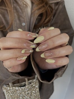 ロミー(Rommy)/バターイエローネイル