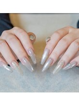 アミネイル(Ami nail)/ぷるマグ×きらきらデザイン