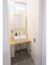 ビーズスタイル(B’S STYLE)/シンプルなデザインの洗面台