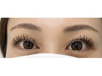 アイラッシュ ハグ(Eyelash Hagu)/軽量×持続性◎フラットラッシュ